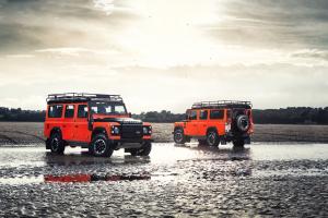Land Rover Defender 110 Adventure 2015 года